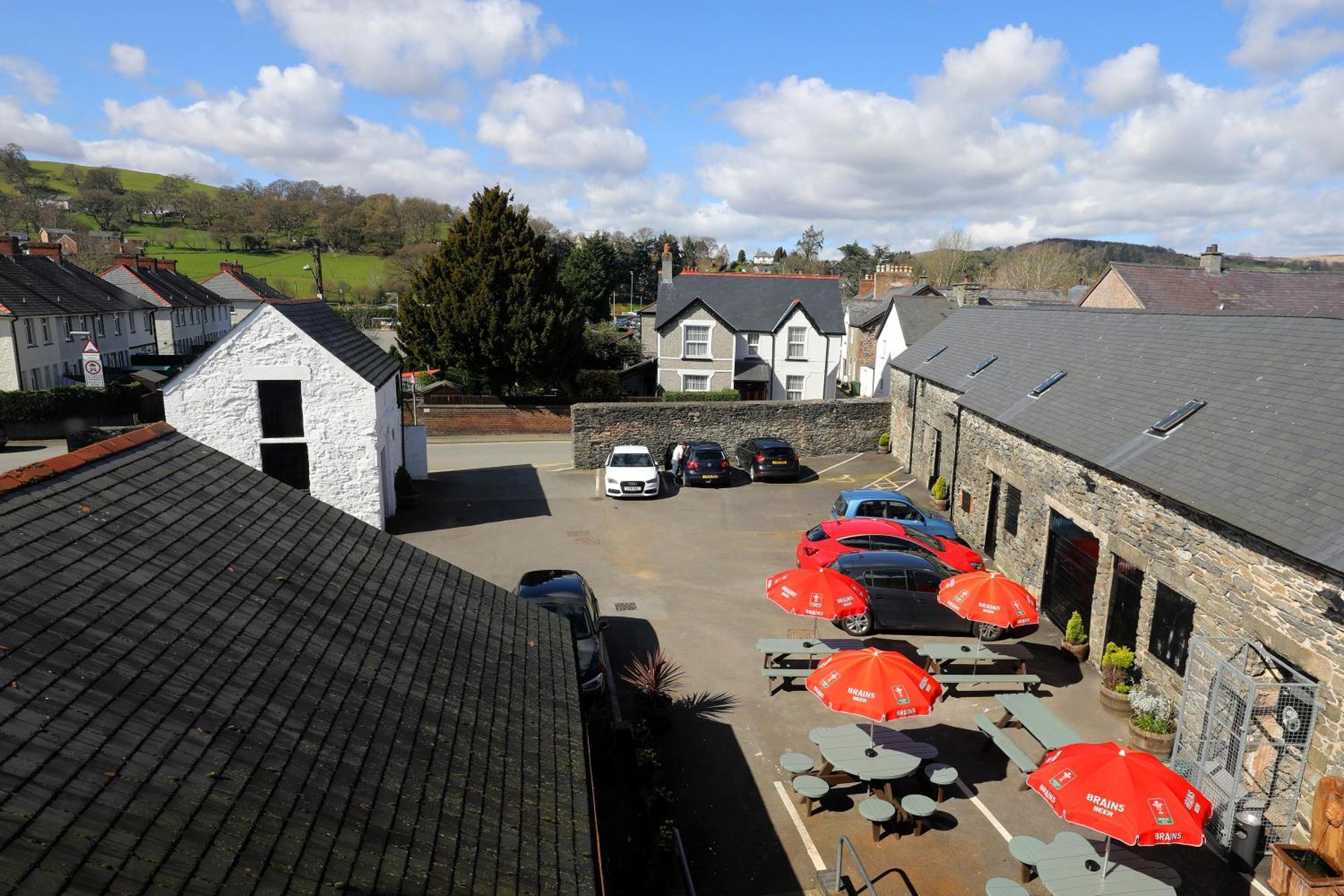 White Lion Royal Hotel Bala Exterior photo